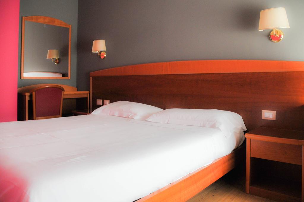 Hotel Marco Effe Mestrino Zimmer foto